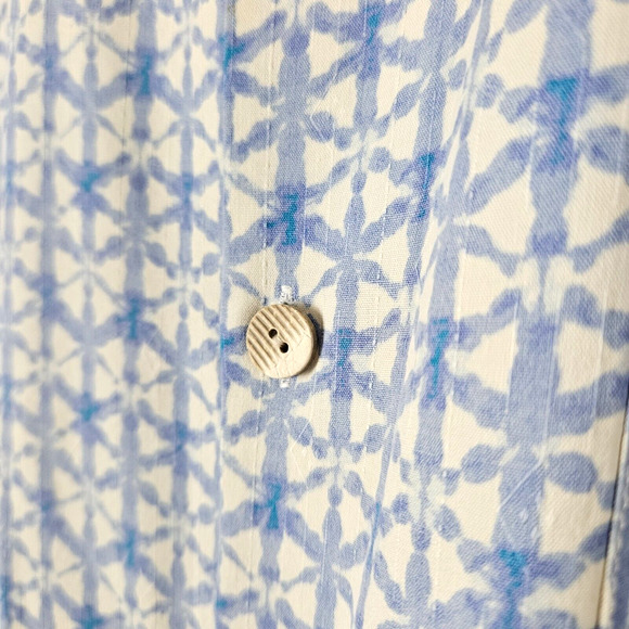 Tommy Bahama 100% Silk Machine Washable Button Front Shirt Size 2XL Pattern - Picture 7 of 8